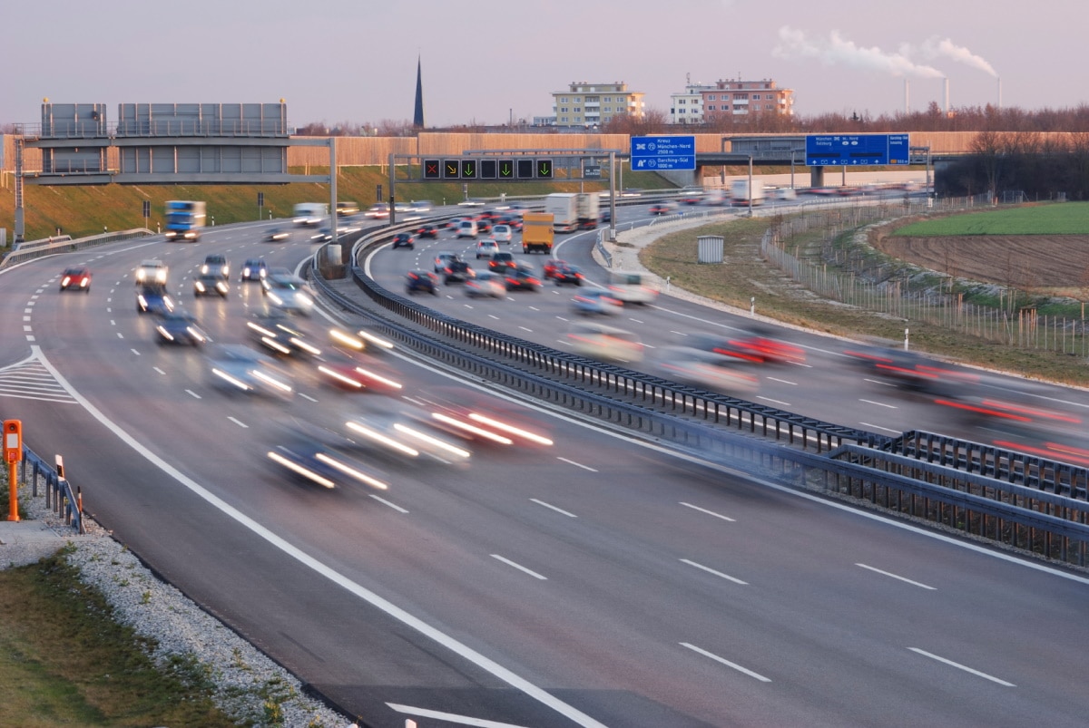 17 km/h zu schnell innerorts und außerorts Bußgeld etc.