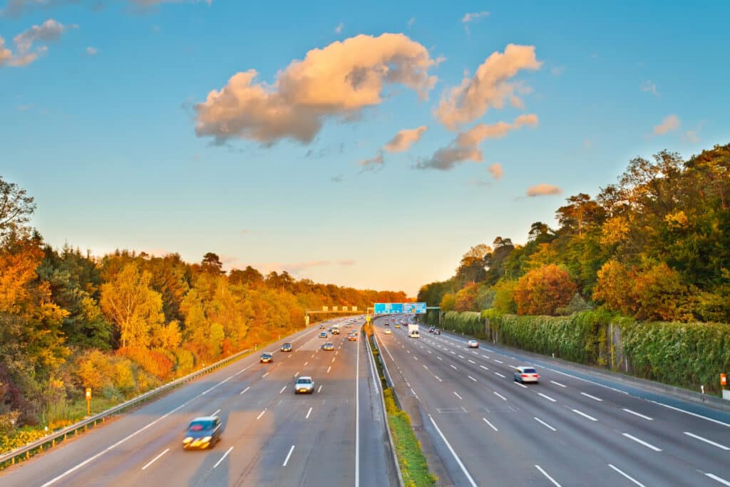 Fuhren Sie 27 km/h zu schnell auf der Autobahn, kommt es darauf an, wo der Streckenabschnitt liegt.