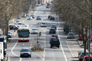 41 km/h innerorts zu schnell, birgt ein erhebliches Unfallrisiko.