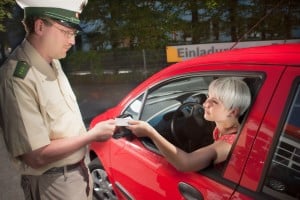 Vor der Zustellung des Bußgeldbescheids findet eine Anhörung statt