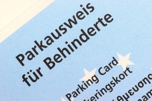 Behindertenparkplatz: Parkerleichterungen für Menschen mit Behinderung