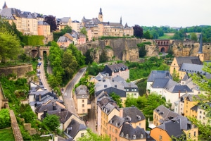 Wer ins Großherzogtum fährt, sollte den Bußgeldkatalog von Luxemburg kennen.