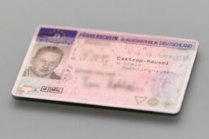 Der EU-Führerschein wird in Litauen in der Regel ohne Probleme anerkannt.