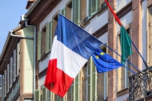 In Frankreich gibt es ebenfalls ein Fahrverbot für Lkw an Sonntagen.