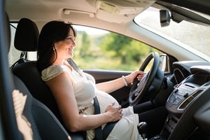 Dem Führerschein in der Schwangerschaft steht rechtlich nichts im Wege.