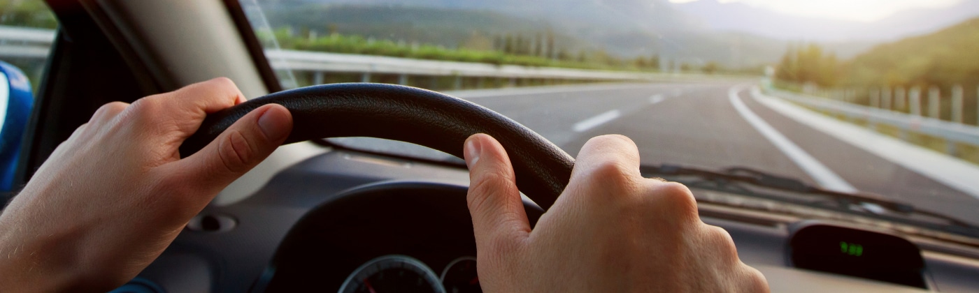 Die Lenkeinrichtung von Fahrzeugen muss eine sichere Lenkung gewährleisten.