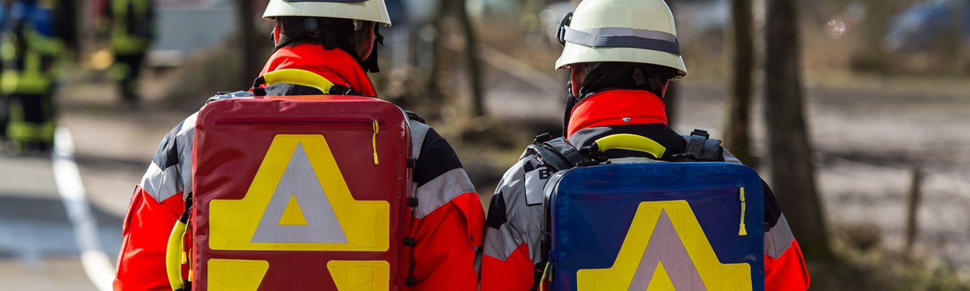 Nach einem Unfall sollten Sie den Schaden der Versicherung melden.