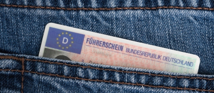 Die Kosten für den Mopedführerschein können je nach Fahrschule und Vorerfahrung unterschiedlich ausfallen.