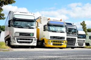 Lenkzeitüberschreitung: Halten sich Bus- & Lkw-Fahrer an die Lenk- und Ruhezeiten, erhöht dies die Sicherheit.