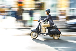 Moped fahren ohne Führerschein: In Deutschland nicht erlaubt.