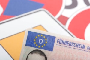 MPU: Kosten für den Führerschein fallen ebenfalls an.