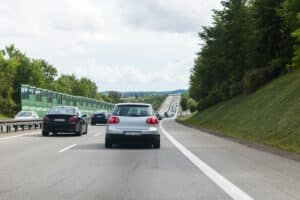 Police-Pilot: Geschwindigkeitsmessungen finden durch Nachfahren statt.