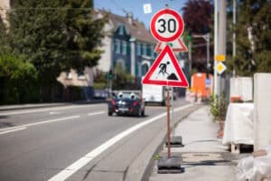 Ob Probezeit oder nicht, 40 km/h zu schnell zu fahren hat Folgen.