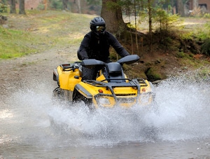 Quad fahren mit Führerschein der Klasse B: Gibt es Beschränkungen?