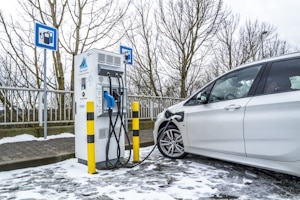 Der Reifenverschleiß wird bei Elektrofahrzeugen oft beschleunigt.