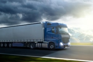 Die Richtgeschwindigkeit für die deutsche Autobahn gilt nicht für LKW.