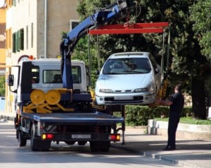 Profis schleppen ein Auto in der Regel richtig ab