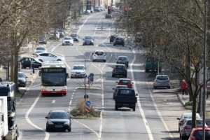 Der Seitenabstand beim Überholen unterscheidet sich je nach Verkehrsteilnehmer.