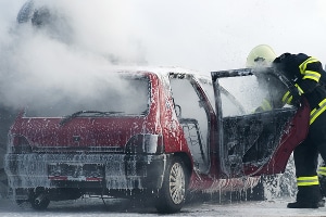 Vor allem Brände, die im Tunnel nach einem Unfall entstehen, können gefährlich werden.