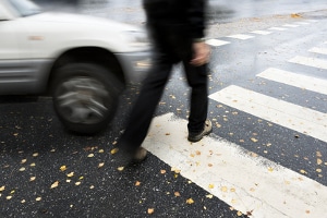 Nach einem Unfall wird Mitschuld oft auf Kfz-Fahrer projiziert, wenn Fußgänger oder Fahrradfahrer involviert waren.