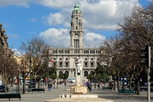 Wer die Verkehrsregeln von Portugal kennt und befolgt, kann ggf. Bußgelder vermeiden.