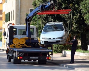 Wo ist das Auto nach dem Abschleppen? Das ist je nach Kommune unterschiedlich.